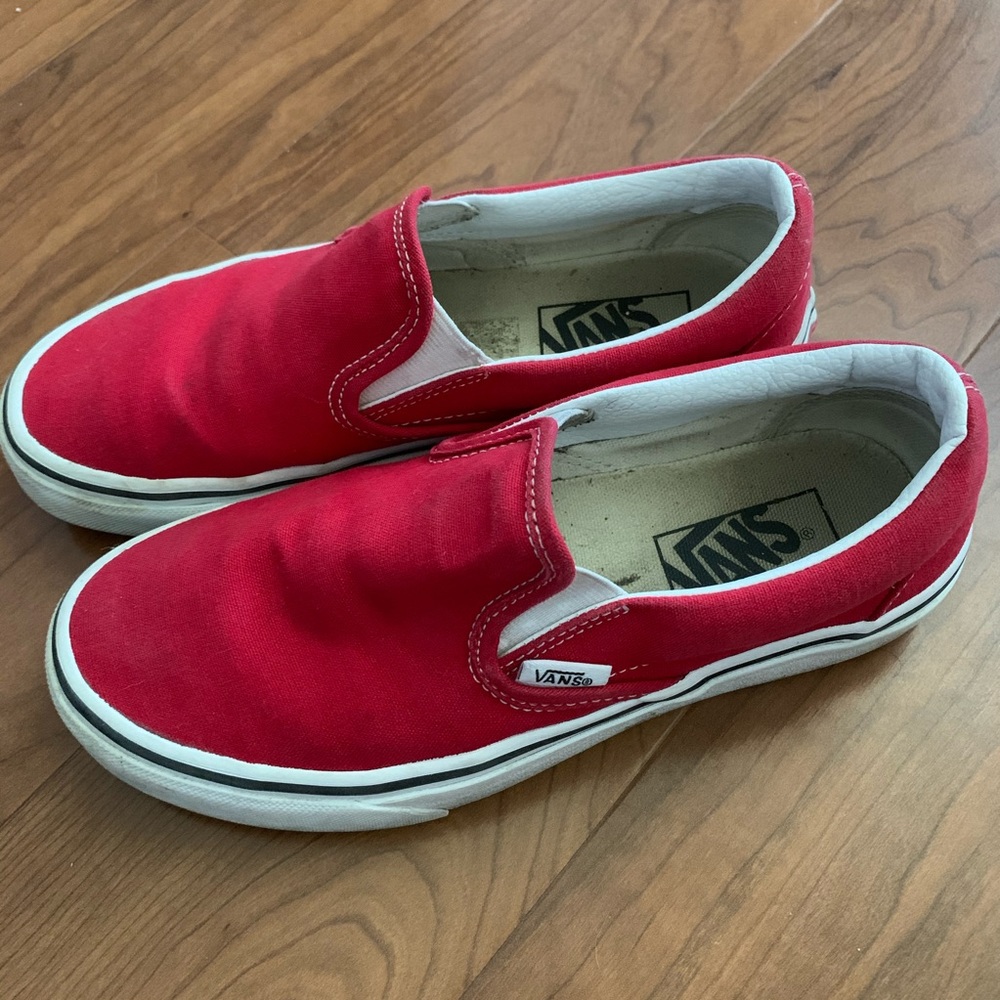 ❤️Red Slip On Vans❤️